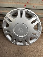 Toyota Yaris Wheel Trim Hub