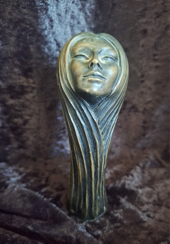 Beautiful metal sculpture - beautiful, of