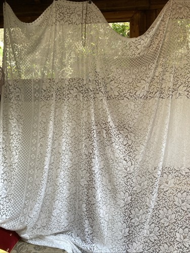Large white lace panel - large,