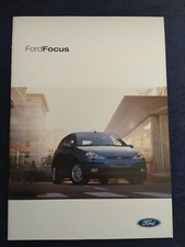 Ford Focus Ambiente Finesse Ghia Trend Futura ST170 Brochure 10/2002