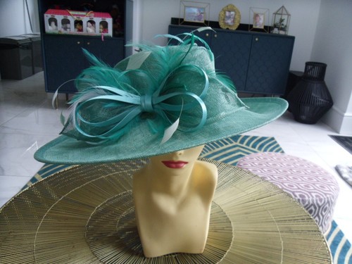 Beautiful modern spearmint - beautiful,