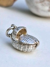 Sweet Vintage Detailed