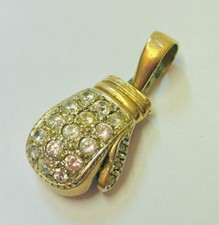 "Large 9ct Solid Gold Boxing Glove Pendant" Heavy 23.0g