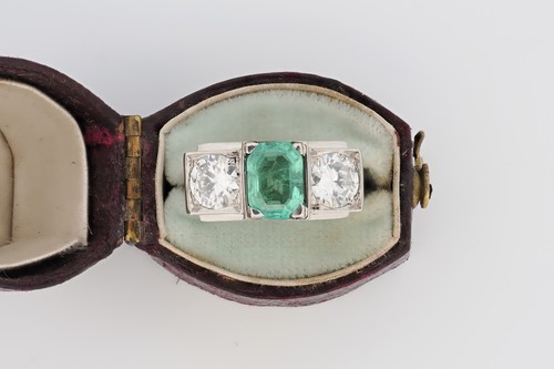 Art deco emerald - and, diamond