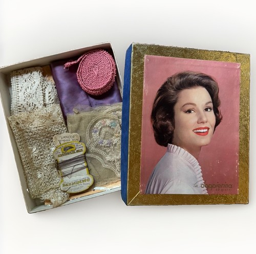 Vintage haberdashery job lot - haberdashery,