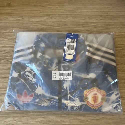 Man utd stone roses track - stone, top