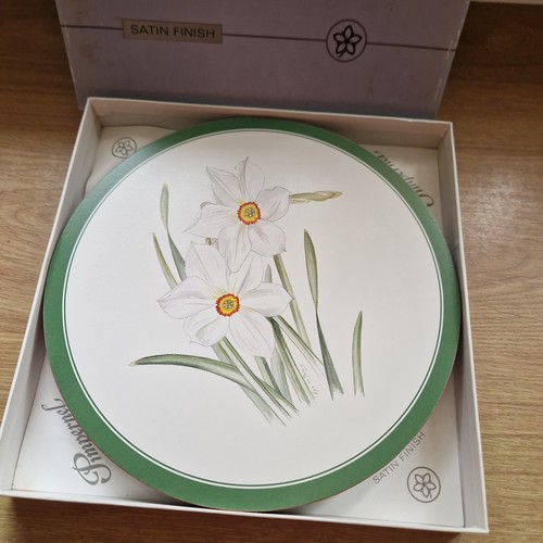 Vintage pimpernel daffodil - pimpernel,