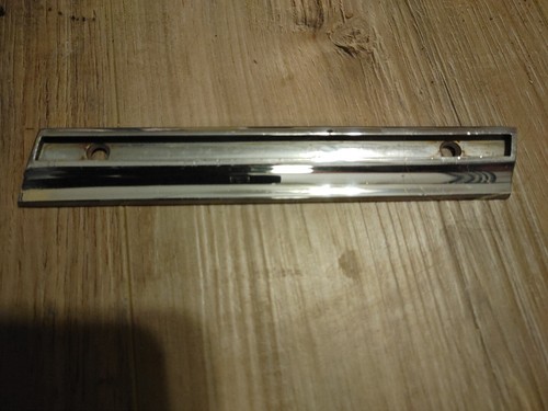 Front right quarter panel - front, of