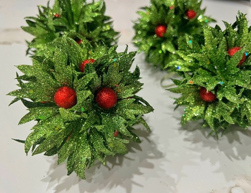 Berries ornaments christmas - berries,