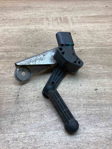 1027941 304218 tesla - a,