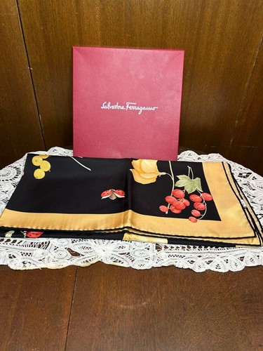 Ferragamo ladybug silk scarf - ladybug,