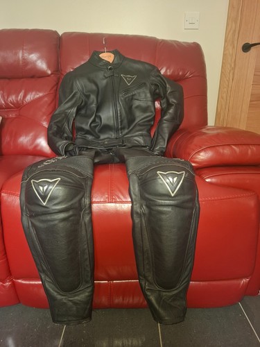 Dainese piece leathers 42 - 2,