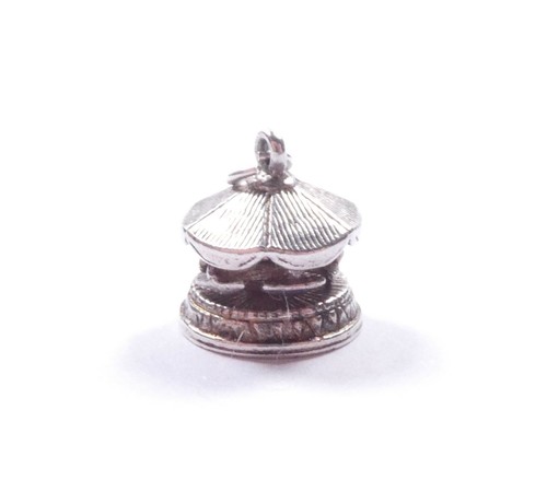Vintage nuvo charm fairgorund - nuvo,