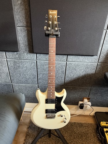 Ibanez gio gax30 double - double, cut