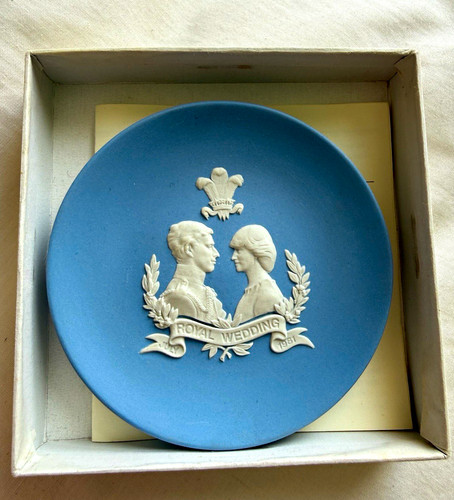 Wedgwood blue royal wedding - blue,