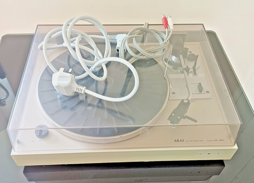 Akai belt drive - akai, ap-82