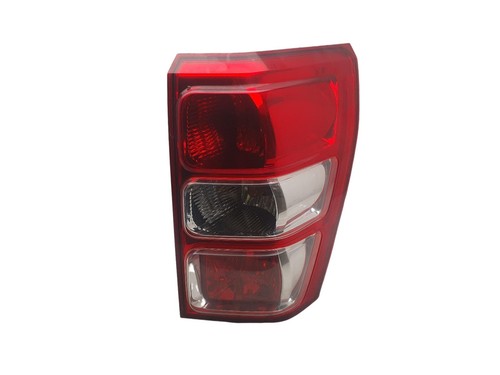 Suzuki grand vitara - suzuki, taillight