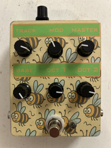 The bees octave - octave, synth