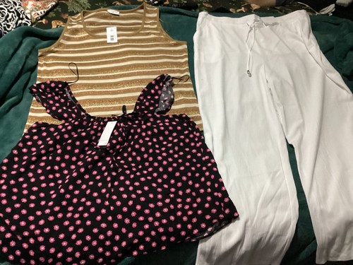 Women clothes bundle size - women’s,