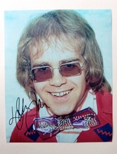 ELTON JOHN ROCKET  MAN Genuine  signed photo Superb signed 10x8 with COA  