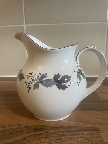 Royal doulton burgundy pattern - burgundy,