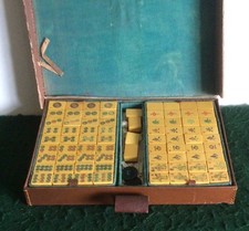 Vintage bakelite mah jong set - jong,