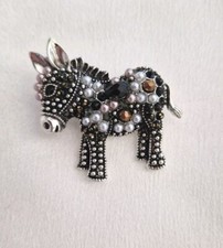 Donkey Brooch Silver Tone Vintage Inspired Jewellery Cute Rhinestone 
