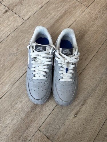 Custome geey and - white, nike