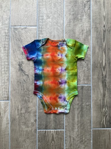 Tie dye baby - dye, grow