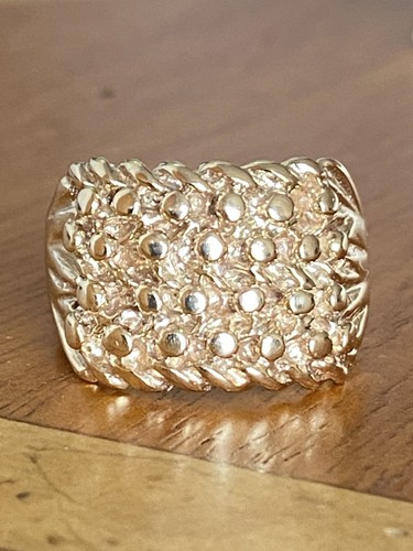 Gents 9ct gold four - row, keeper