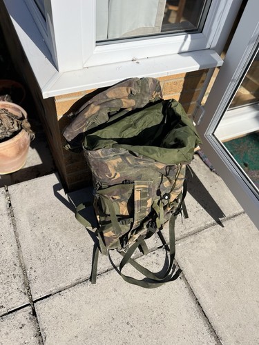 Large army bergan backpack - army,