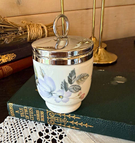 Royal worcester porcelain - royal,