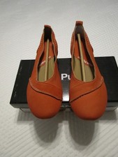 BRAND NEW IN BOX HUSH PUPPIES