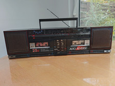 Sharp QT 95E(BK) Portable Stereos Radio Cassete Recorder.Boombox.