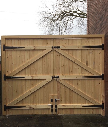 Wooden driveway gates 6ft high - wooden,