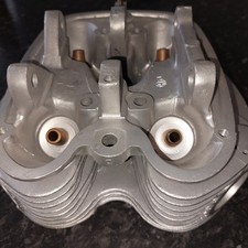 BSA A65 LIGHTNING CYLINDER HEAD #68-701 SUPERB CONDITION.