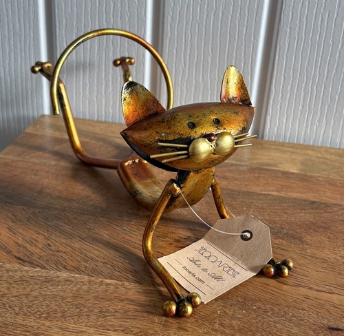 Yoga cat pose rustic - pose, gold