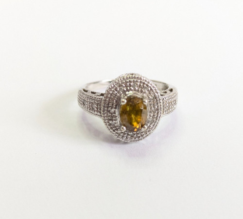9ct white gold - 9ct, sphene