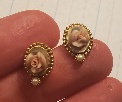 Vintage cameo rose stud - rose,