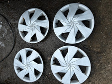 TOYOTA AYGO 15'' WHEEL TRIMS 2014 - 2018 GENUINE TOYOTA 42602 0H110 SET OF 4