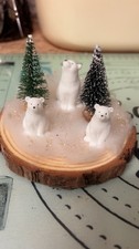 Handmade Christmas Decoration Mummy & Babies Polar Bear On Wooden Disc