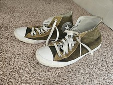 Size 9 Army and Olive Green