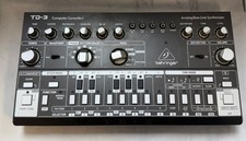 Behringer analog bass - behringer,