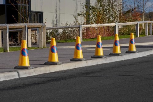 Waiting parking traffic - no,