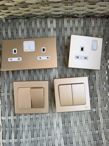 Plus double switched - plus,
