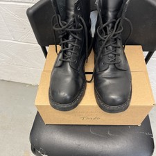 Solovair Men’s Outdoor Combat Ankle Boots Size 10.5