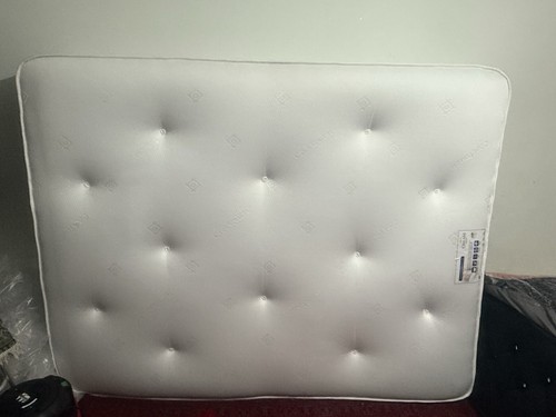 King size mattress - memory, foam