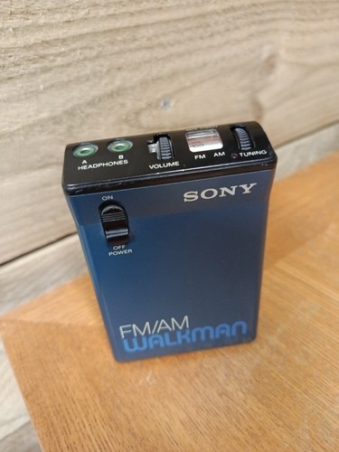 Vintage sony walkman radio - sony,