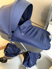 Stokke Xplory V4 Stroller – Deep Blue | Complete Set (Bassinet, Rain Cover etc.