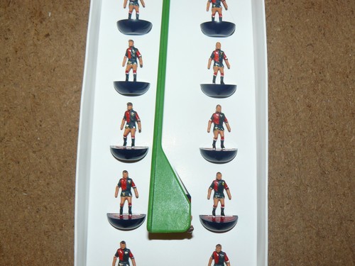 Genoa subbuteo santiago team - ,